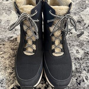 Naturalizer Women's Carey Ankle Boot Size 9.5